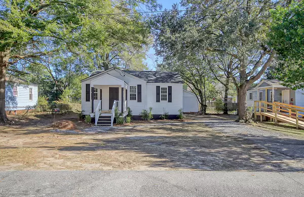 2647 Ferrara Dr, North Charleston, SC 29405