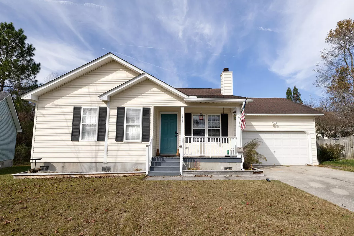 Goose Creek, SC 29445,154 Two Hitch Rd