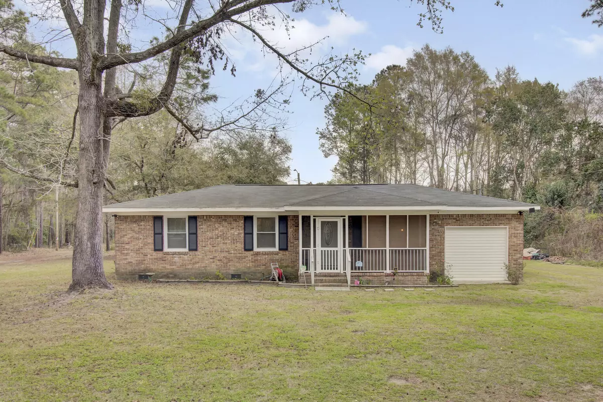 Moncks Corner, SC 29461,337 W End Dr