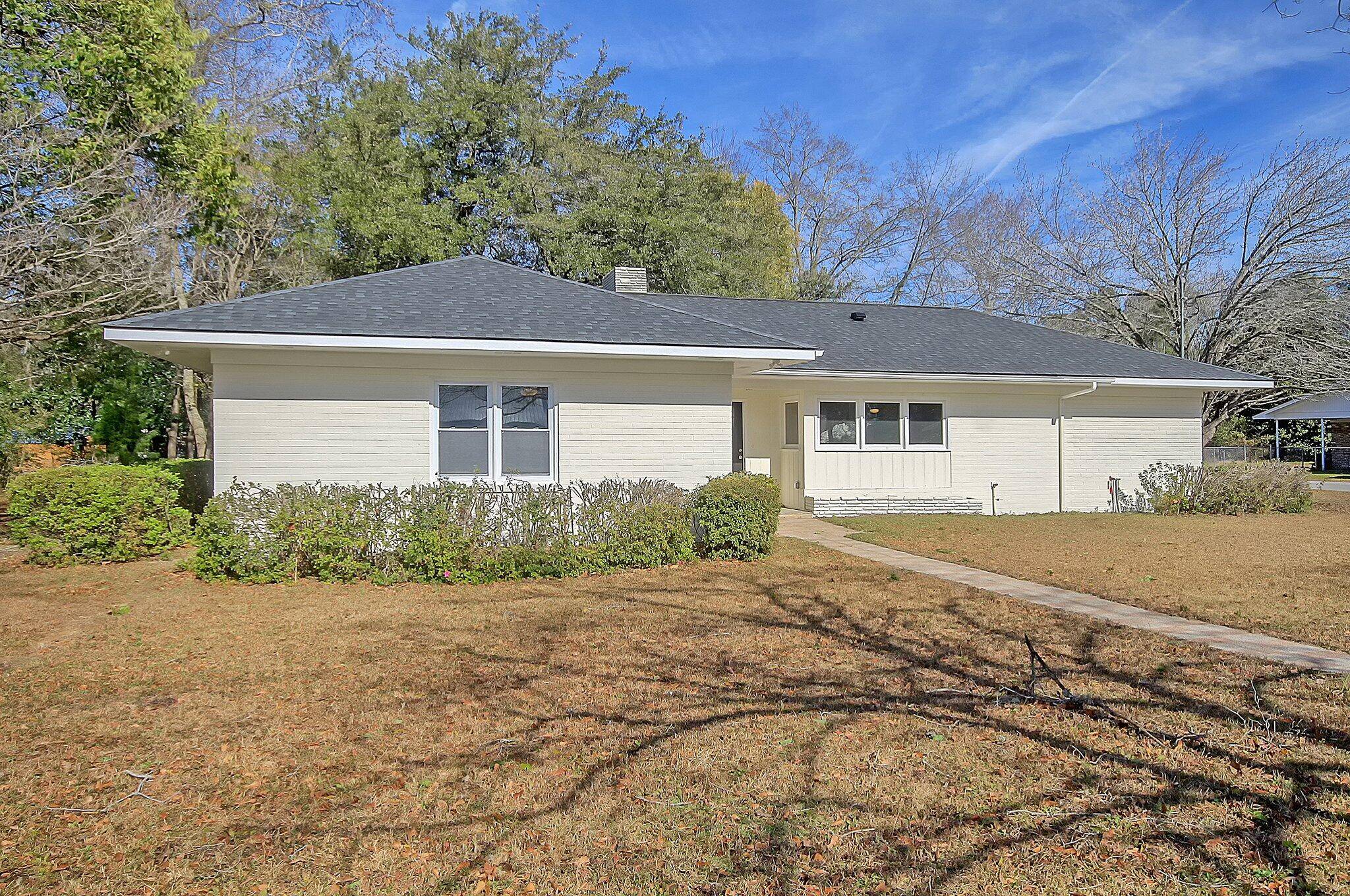 Moncks Corner, SC 29461,418 Altman St