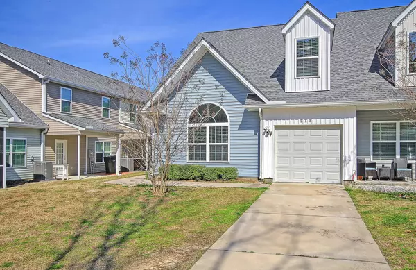 215 Buchanan Cir, Goose Creek, SC 29445