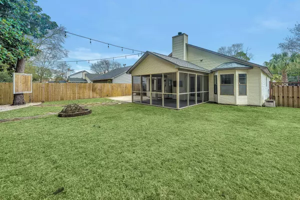 Mount Pleasant, SC 29466,2002 Armory Dr