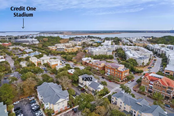 Charleston, SC 29492,250 Seven Farms Dr #202