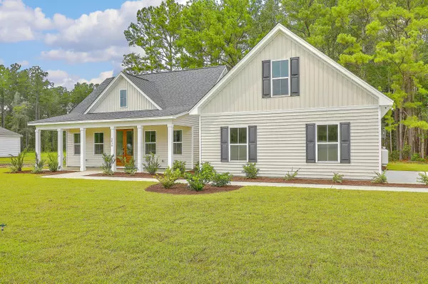 118 Mitch Ln, Holly Hill, SC 29059