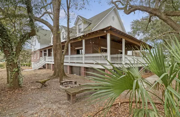 Charleston, SC 29492,419 Brown Pelican Dr