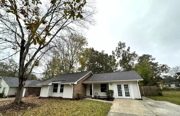 216 Braly Dr, Summerville, SC 29485