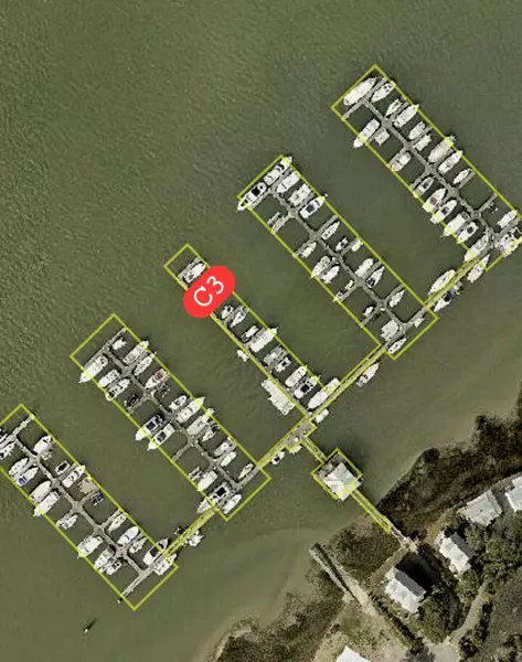 64 W 10th St #C3, Folly Beach, SC 29439