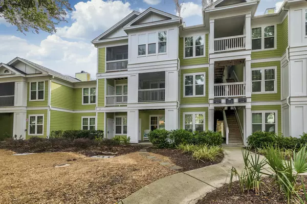 1711 Chatelain Way, Mount Pleasant, SC 29464