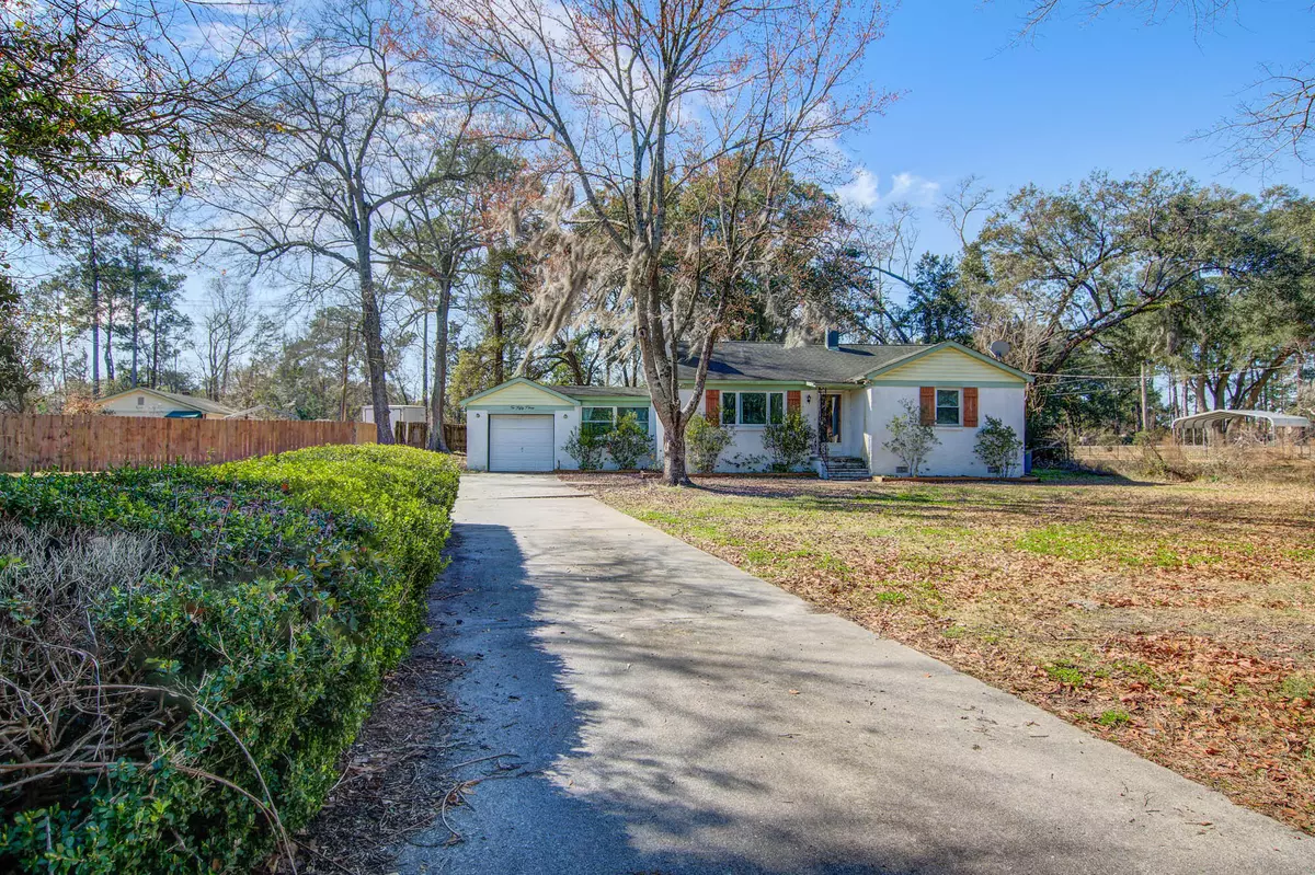 Hanahan, SC 29410,1053 Riverview Dr