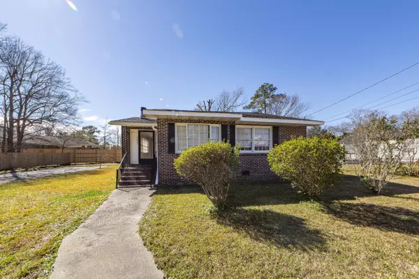 4623 W Ada Ave, North Charleston, SC 29405