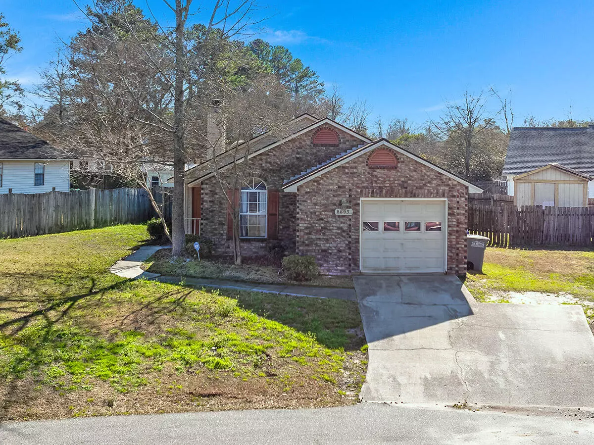 North Charleston, SC 29406,8693 Blackshear Ct