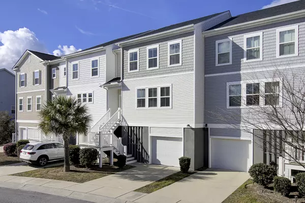 Johns Island, SC 29455,655 Mclernon Trce