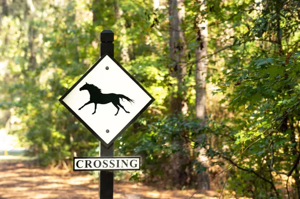 Bluffton, SC 29910,44 Camp Eight Rd