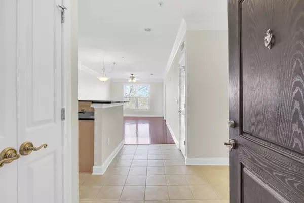 Charleston, SC 29414,2244 Ashley Crossing Dr #333