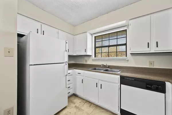 Charleston, SC 29414,2362 Parsonage Rd #5c