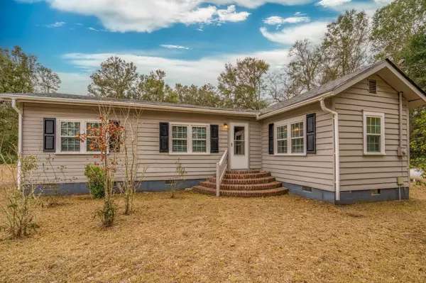 8375 Shell House Rd, Edisto Island, SC 29438