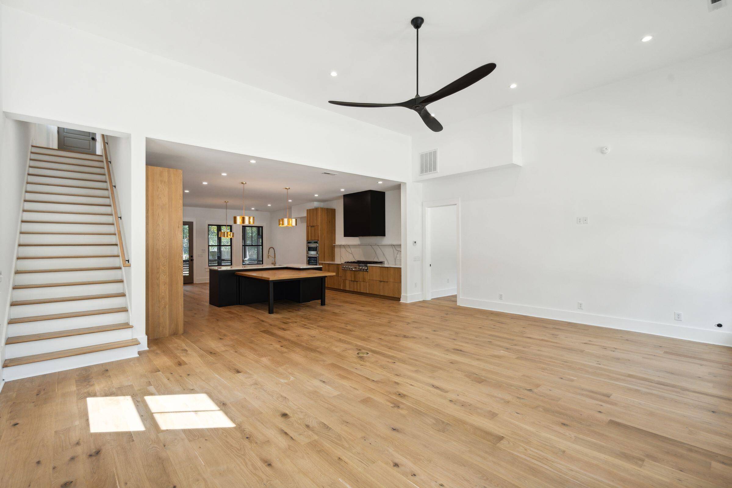 Mount Pleasant, SC 29464,733 Spark St