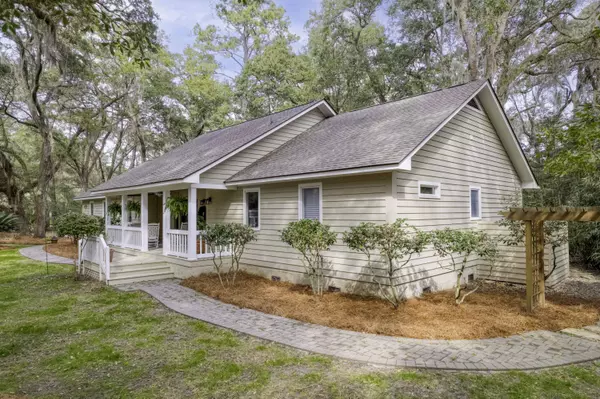 2161 Royal Pine Dr, Johns Island, SC 29455