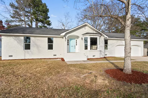 Ladson, SC 29456,1221 Scotch Pine Ln