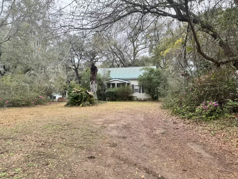 2075 River Rd, Johns Island, SC 29455