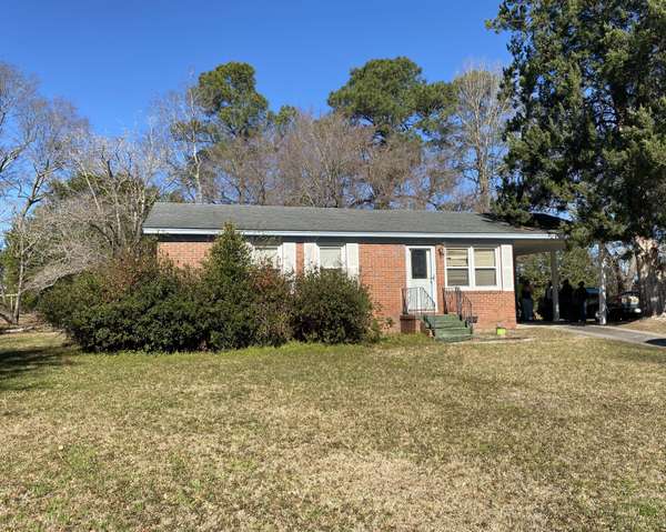 1111 Graham St,  Saint Stephen,  SC 29479