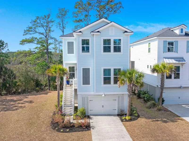 840 Forrest Dr, Charleston, SC 29492