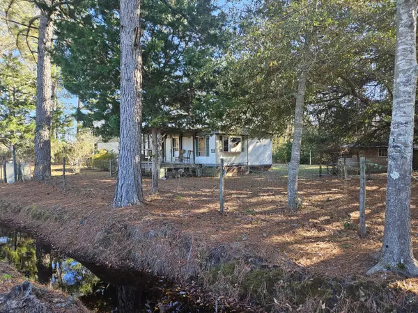 Walterboro, SC 29488,935 Cane St