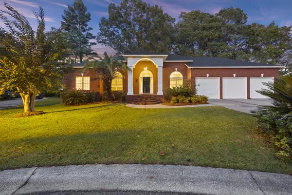 8324 Wild Indigo,  Charleston,  SC 29418