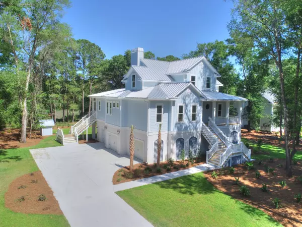 Wando, SC 29492,311 Creekfront Ln