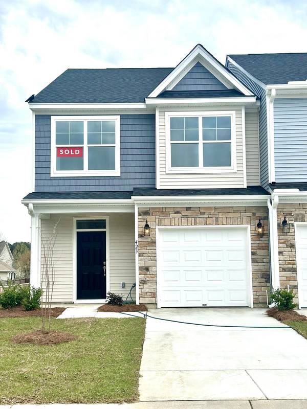 423 Duskywing Dr, Goose Creek, SC 29445