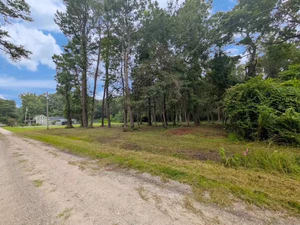 Mcclellanville, SC 29458,538 Mercantile Rd