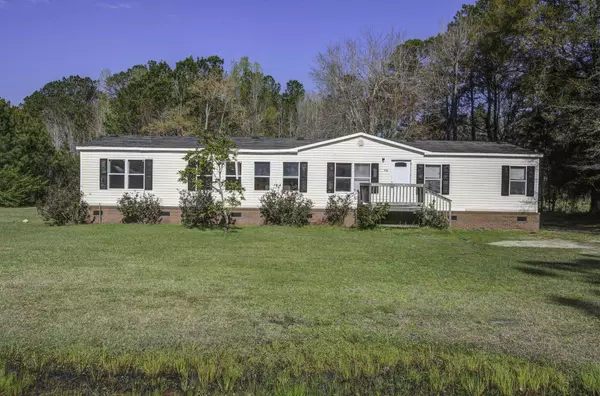 406 Fairwoods Ln,  Ridgeville,  SC 29472
