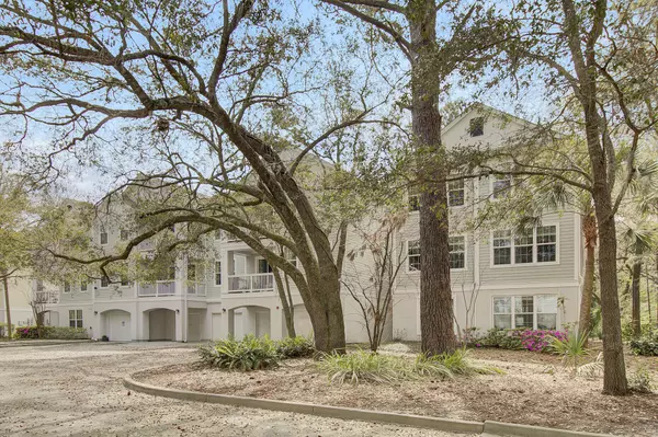 Johns Island, SC 29455,60 Fenwick Hall Aly #321