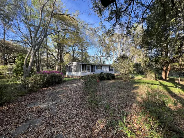 2128 Bradham Rd, Charleston, SC 29412