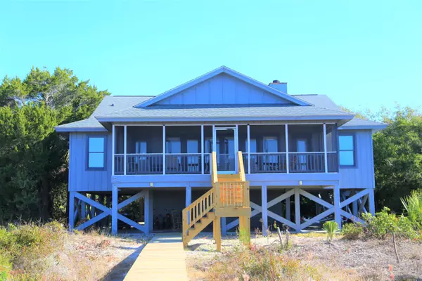 3330 Palmetto Blvd, Edisto Island, SC 29438