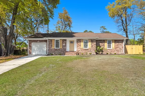 104 Estes Ct, Summerville, SC 29485