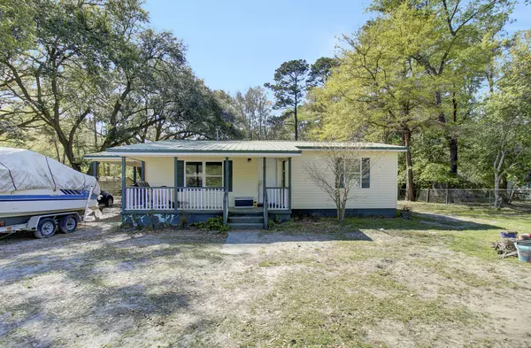 112 Bishop St, Walterboro, SC 29488