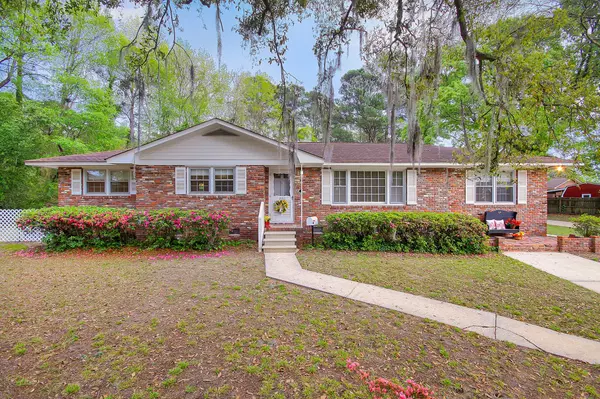 930 Holly Ct,  Hanahan,  SC 29410