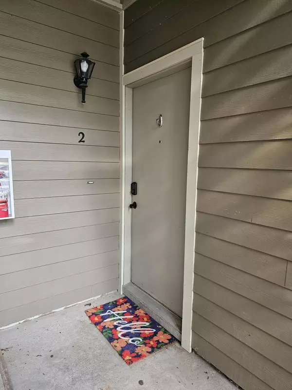 Charleston, SC 29414,2327 Treescape Dr #2