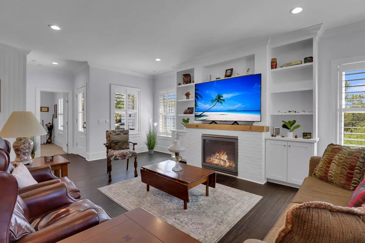 Hollywood, SC 29449,5217 Oak Cove Ln