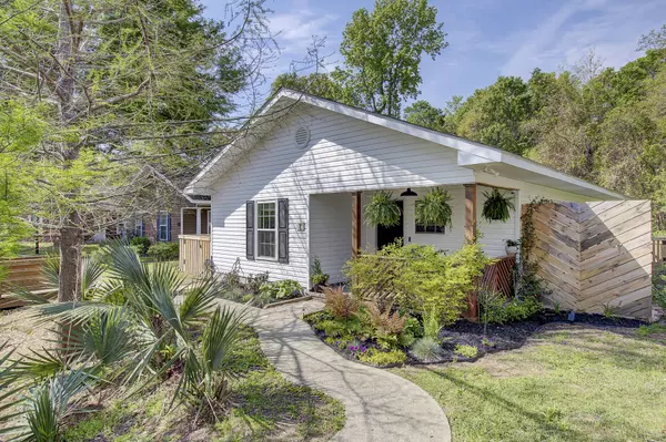 7 Laurel Leaf Ln, Charleston, SC 29412