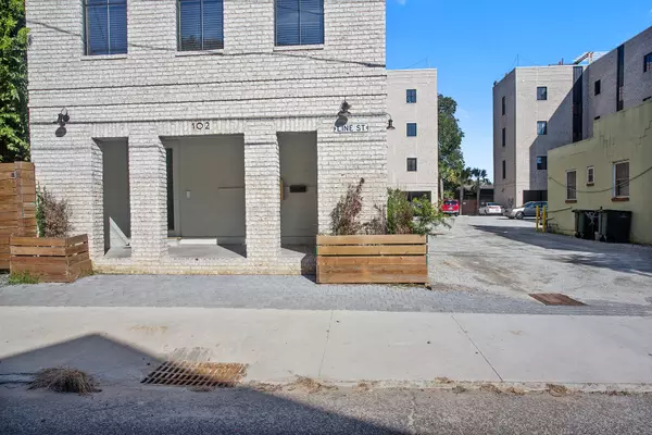 Charleston, SC 29403,102 Line St #A,B,C,D,E,F