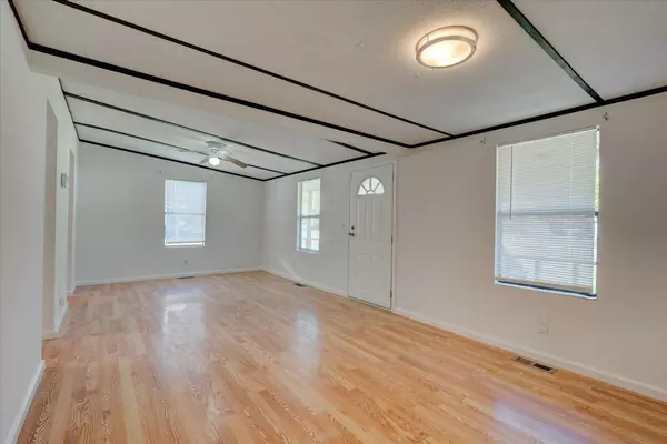 Bonneau, SC 29431,151 Dawsey Dr