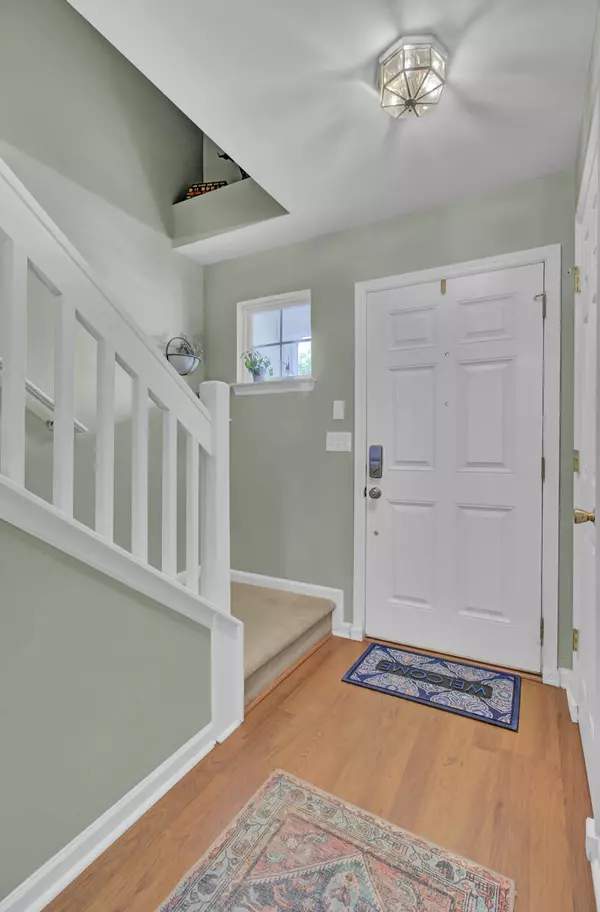 North Charleston, SC 29420,5216 Fernland Way