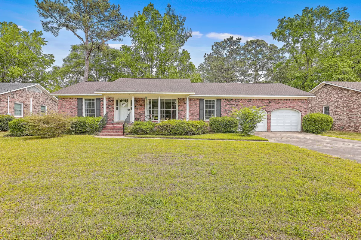 Charleston, SC 29414,882 Friendly Cir