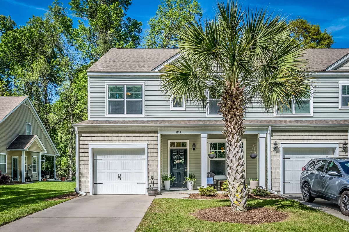 Johns Island, SC 29455,1622 Saint Johns Parrish Way