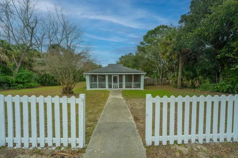 2910 Jasper Blvd, Sullivans Island, SC 29482