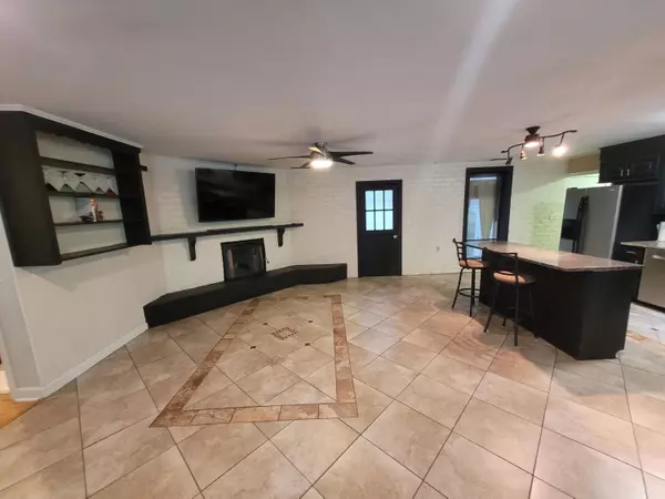 Hanahan, SC 29410,5803 Beverly Dr