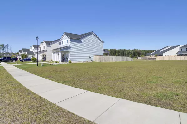 Moncks Corner, SC 29461,656 Red Monarch Way