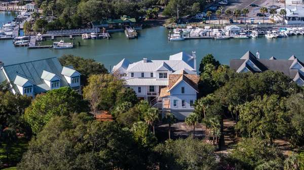 34 Waterway Island Dr, Isle Of Palms, SC 29451